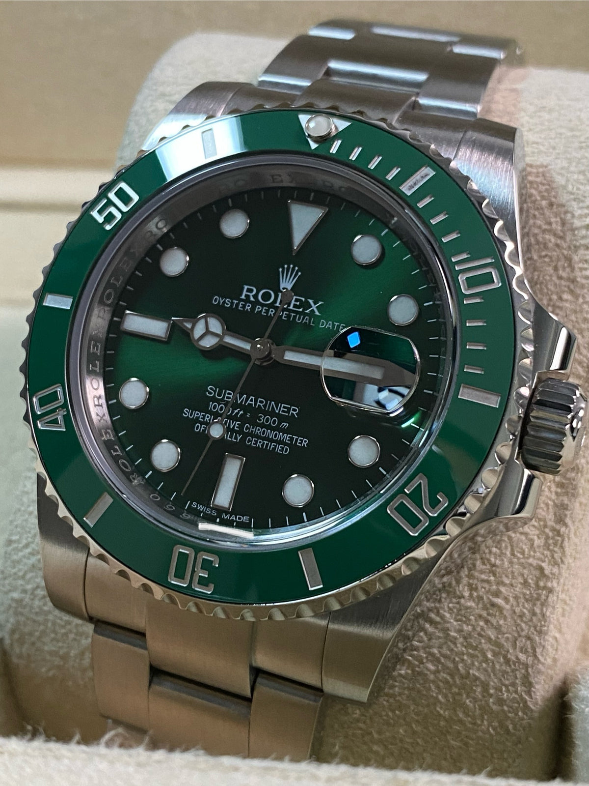 Rolex Steel Submariner Date - 2015 - "Hulk" - 116610LV *FULL SET*