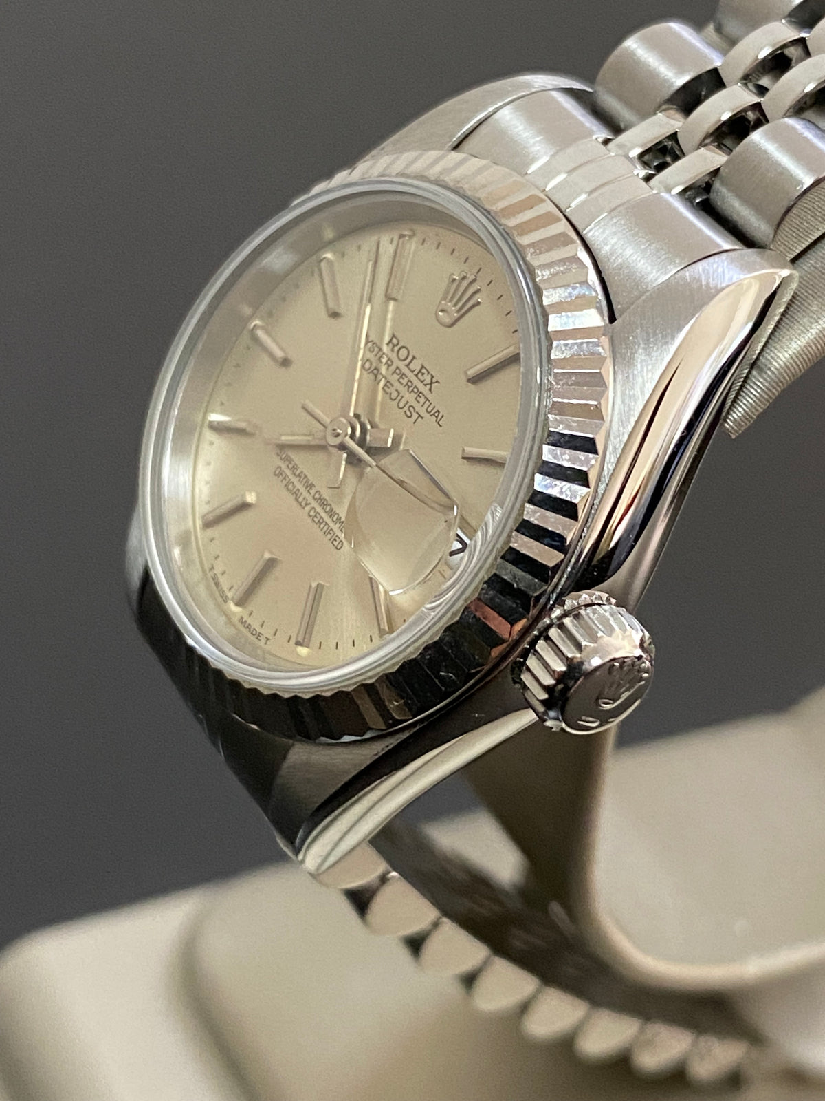 Rolex Steel Lady-Datejust - T serial- Fluted Bezel - Silver Index Dial - Jubilee Bracelet - 69174