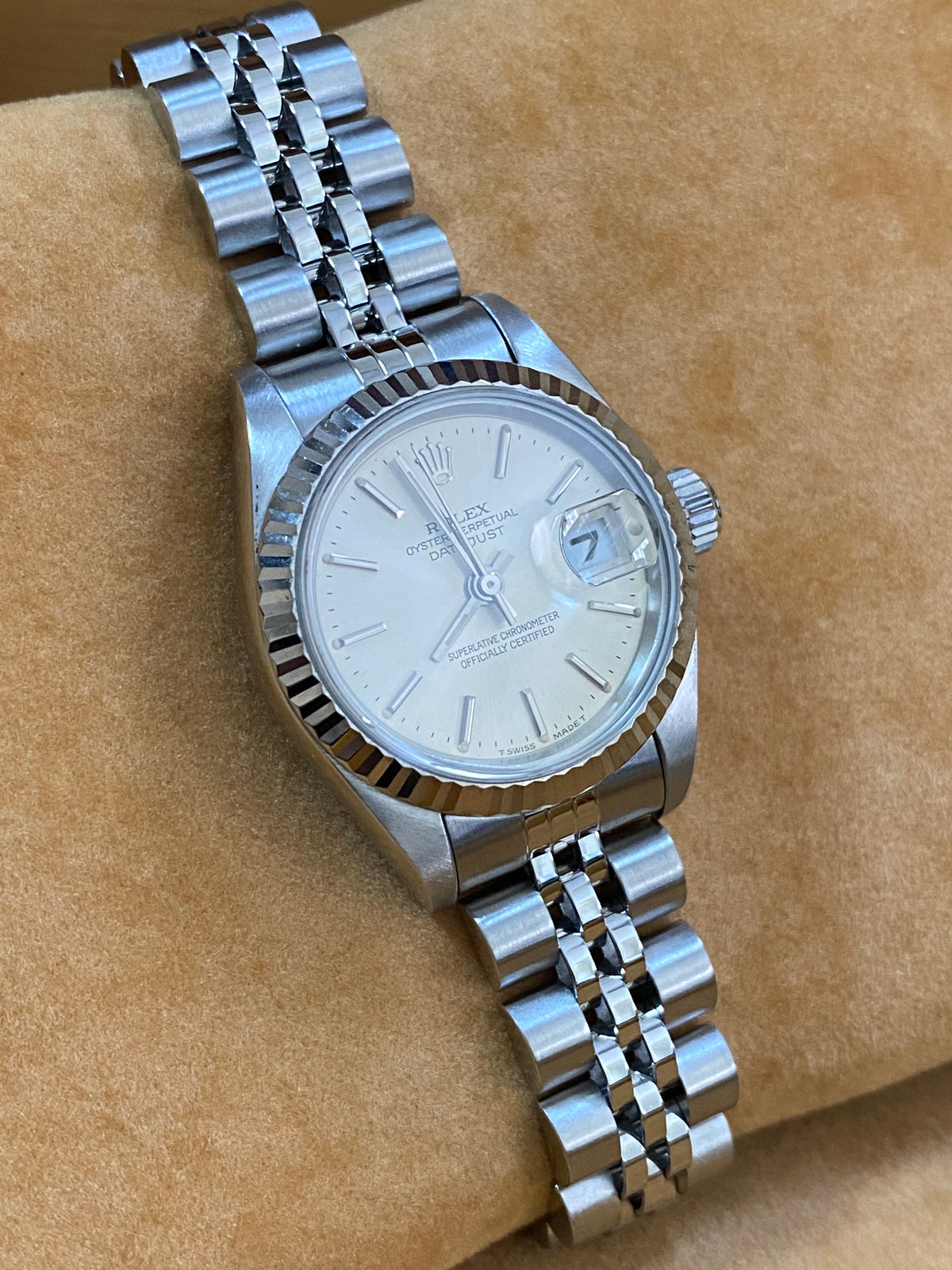 Rolex Steel Lady-Datejust - T serial- Fluted Bezel - Silver Index Dial - Jubilee Bracelet - 69174