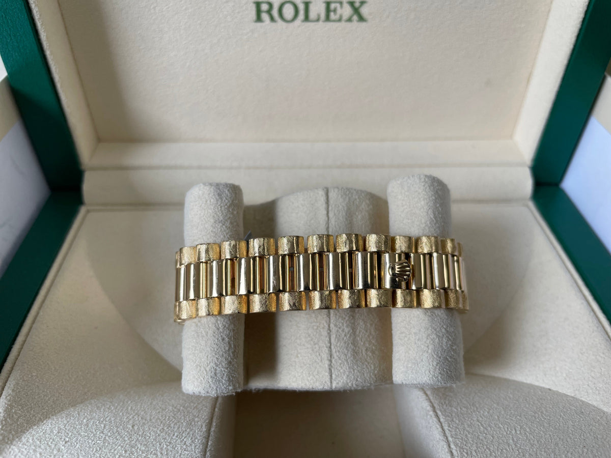 Rolex Yellow Gold Day-Date 36 - Fluted Bezel - Factory Wood Dial - President Bracelet - 18038