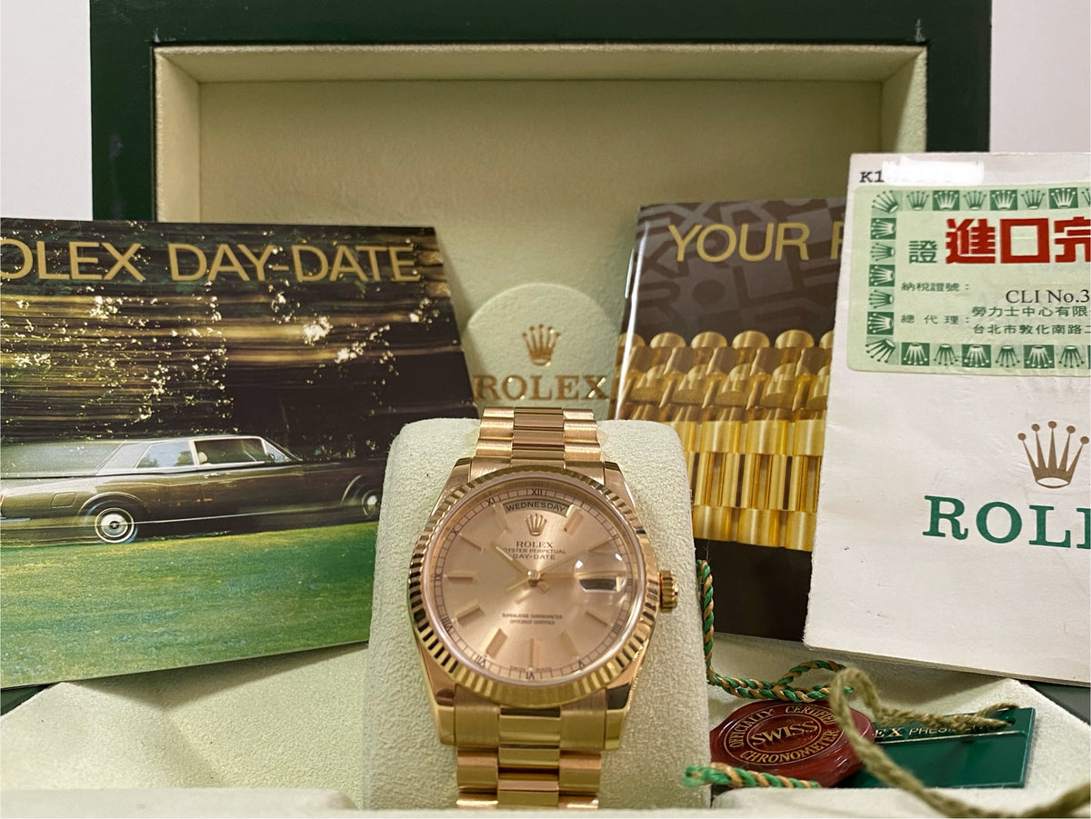 Rolex Yellow Gold Day-Date 36 - K serial - Fluted Bezel - Champagne Index Dial - President Bracelet - 118238 COMPLETE SET