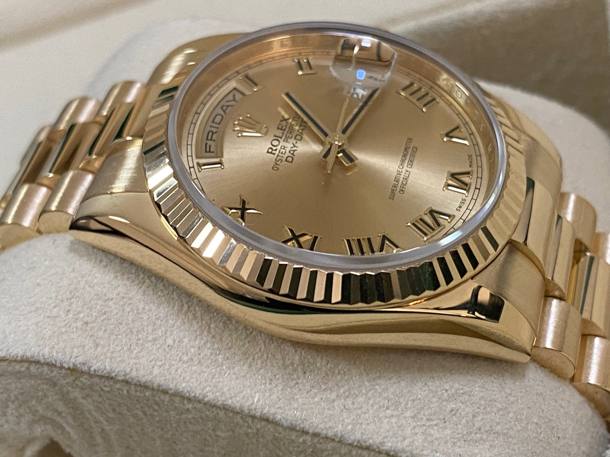 Rolex Yellow Gold Day-Date 36 - M Serial - Fluted Bezel - Champagne Roman Dial - President Bracelet - 118238