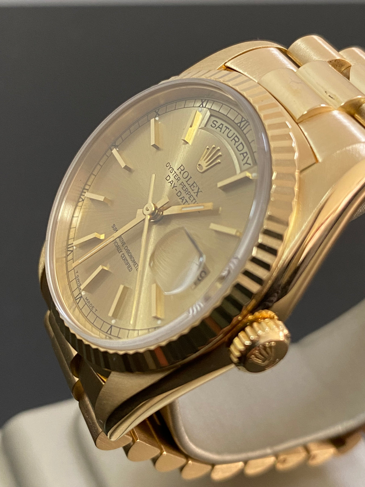 Rolex Yellow Gold Day-Date 36 Double-Quickset - T serial - Fluted Bezel - Champagne Index Dial - President Bracelet - 18238