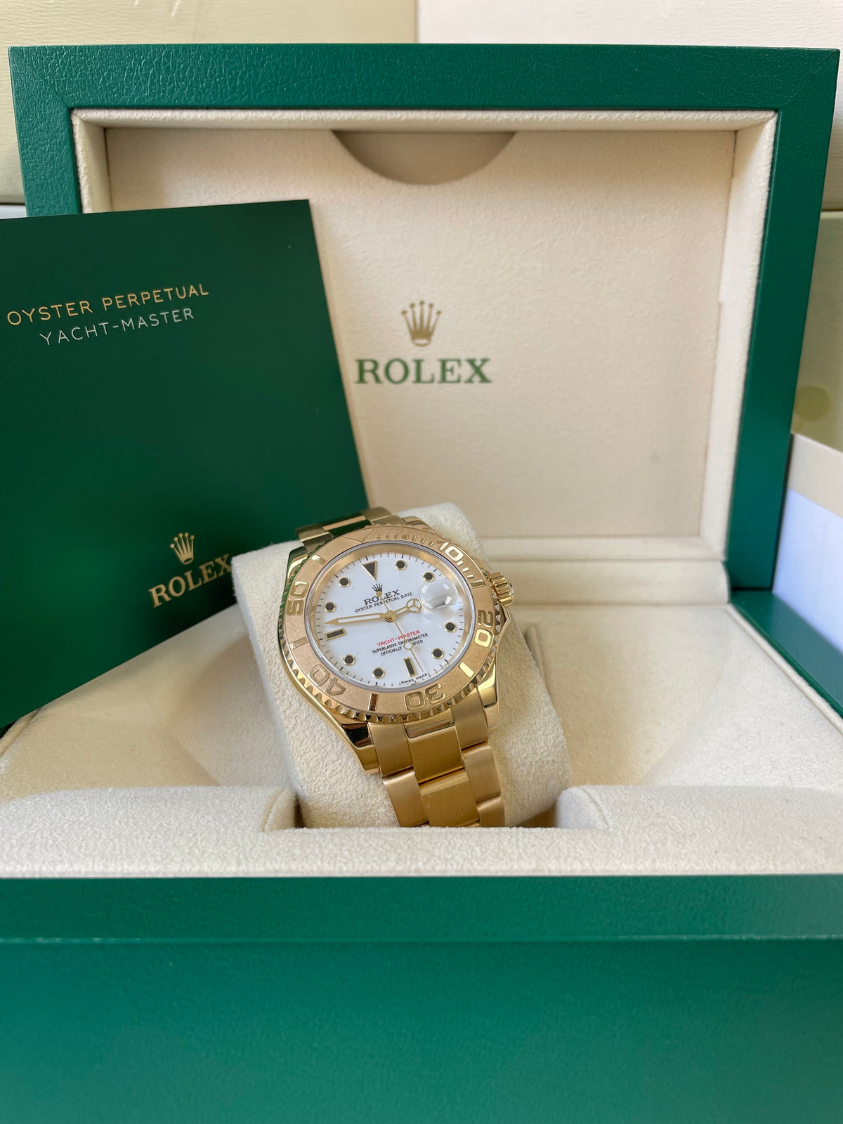 Rolex Yellow Gold Yacht-Master 40 - White Dial - 16628