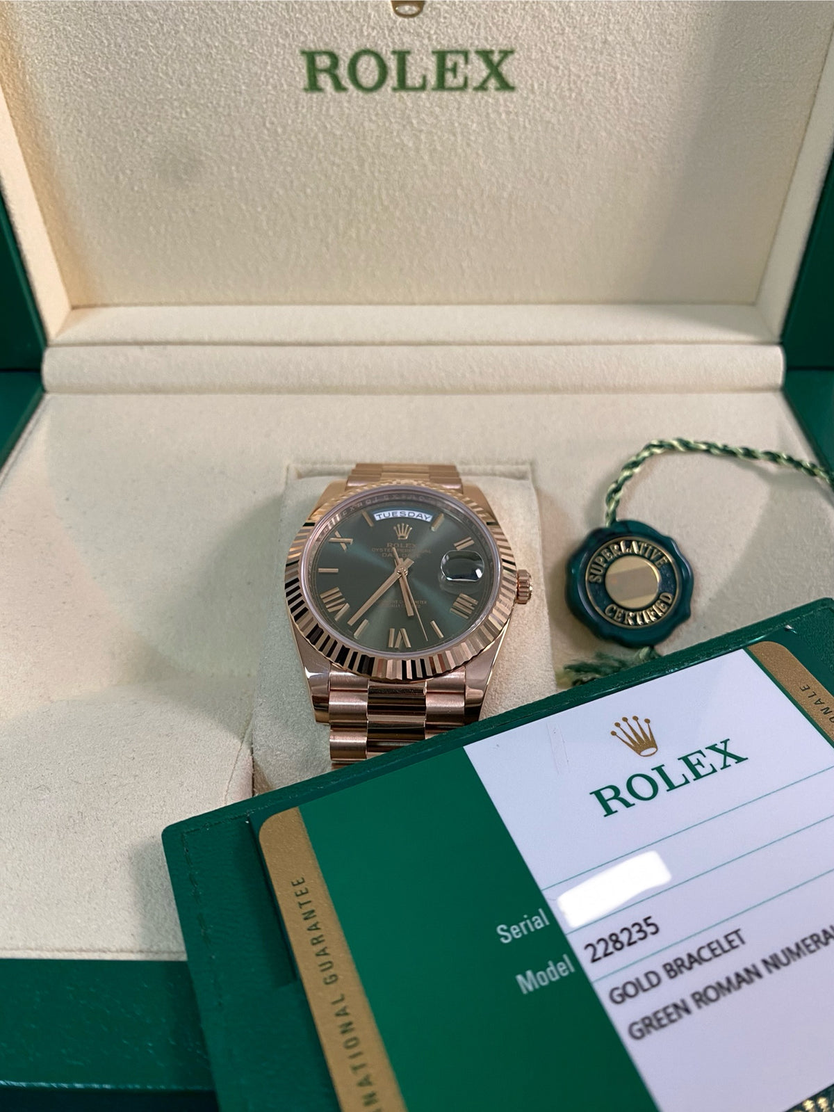 Rolex Everose Gold Day-Date 40 - 2019 - Fluted Bezel - Olive Green Roman Dial - President Bracelet - 228235 *FULL SET*