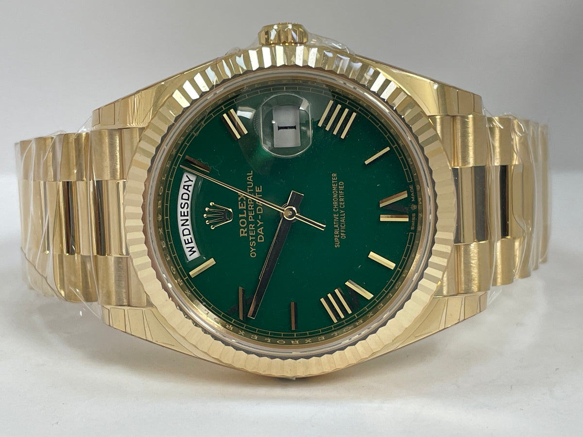 Rolex Yellow Gold Day-Date 40 - 2023 - Fluted Bezel - Green Roman Dial - President Bracelet - 228238