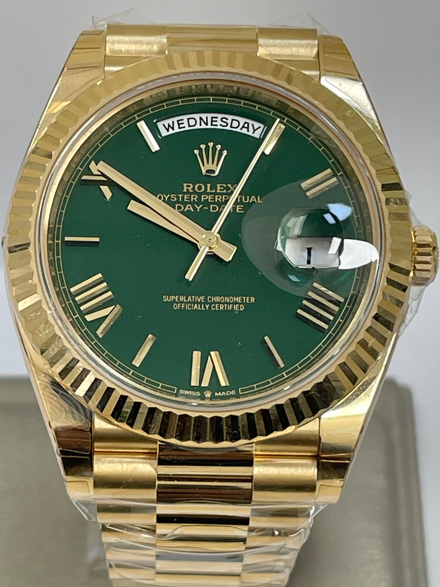 Rolex Yellow Gold Day-Date 40 - 2023 - Fluted Bezel - Green Roman Dial - President Bracelet - 228238