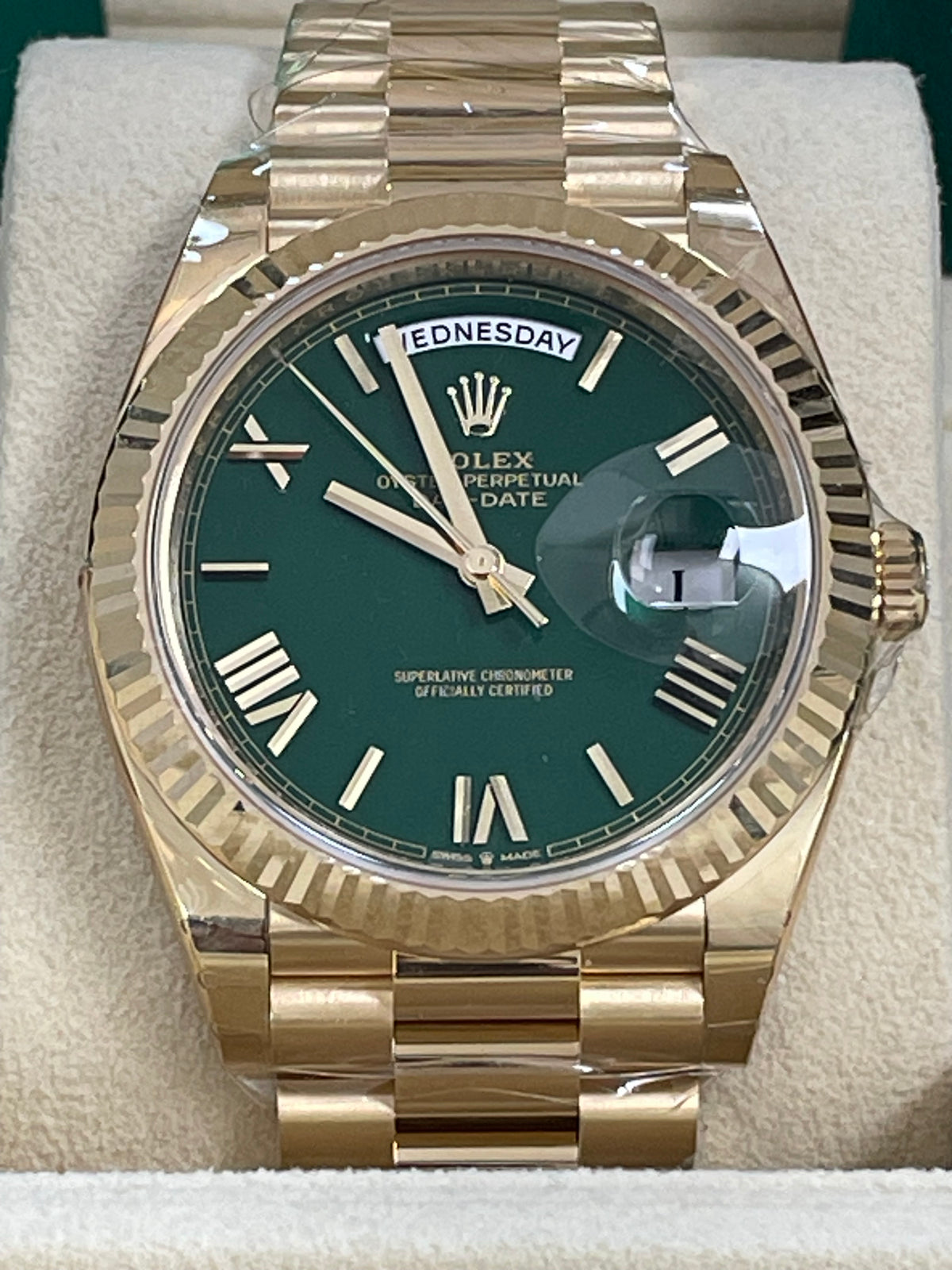 Rolex Yellow Gold Day-Date 40 - 2023 - Fluted Bezel - Green Roman Dial - President Bracelet - 228238