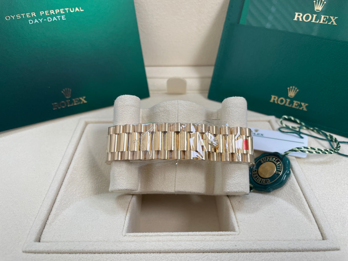 Rolex Yellow Gold Day-Date 40 - 2023 - Fluted Bezel - Green Roman Dial - President Bracelet - 228238