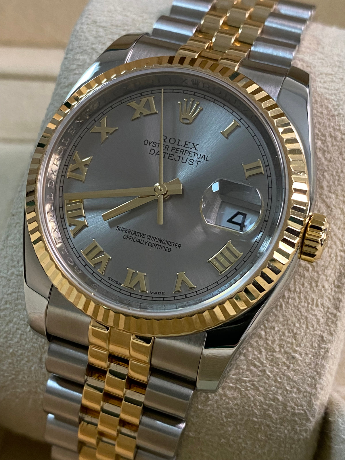 Rolex Steel and Yellow Gold Datejust 36 - V serial - Fluted Bezel - Silver Rhodium Roman Dial - Jubilee Bracelet - 116233 *FULL SET*