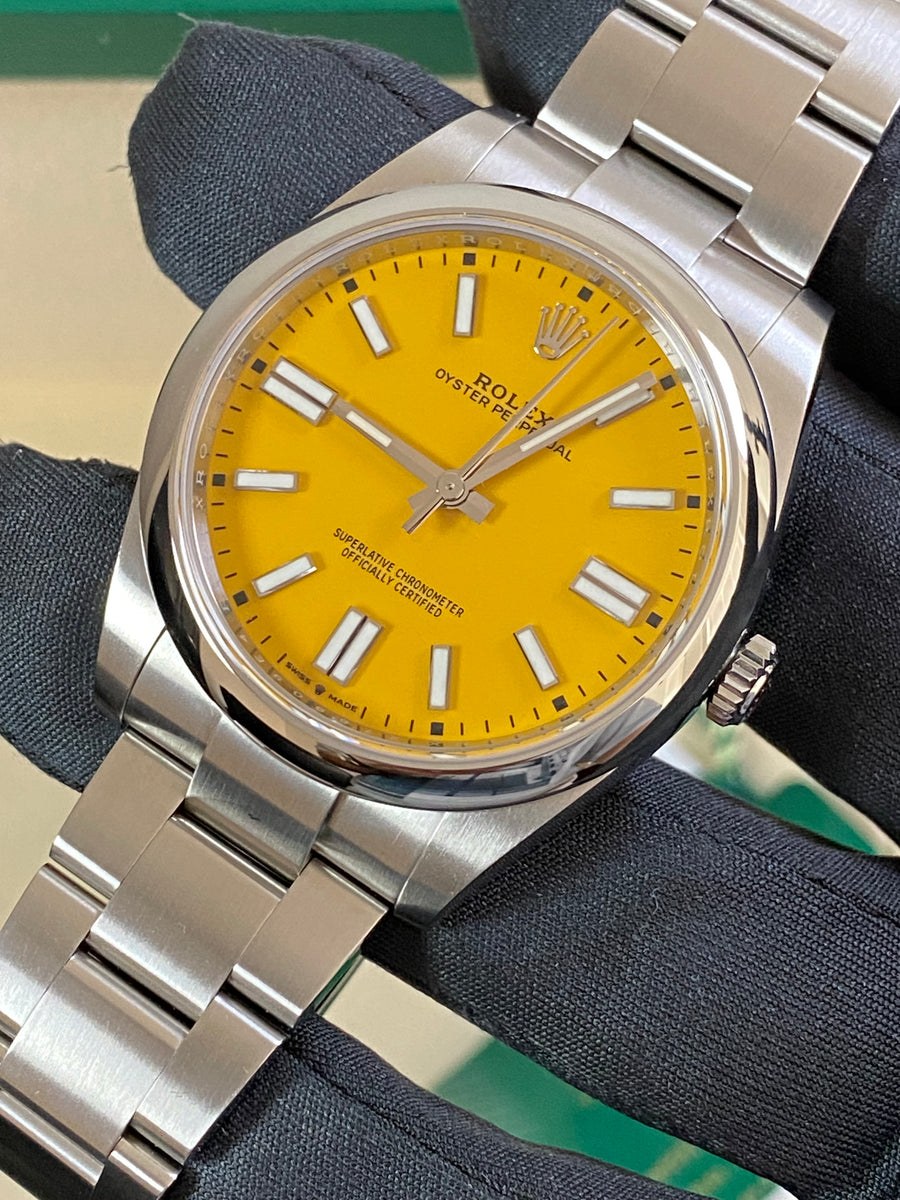 Rolex Oyster Perpetual 41 - 2022 - Domed Bezel - Yellow Dial - Oyster Bracelet - 124300 *DISCONTINUED MODEL*