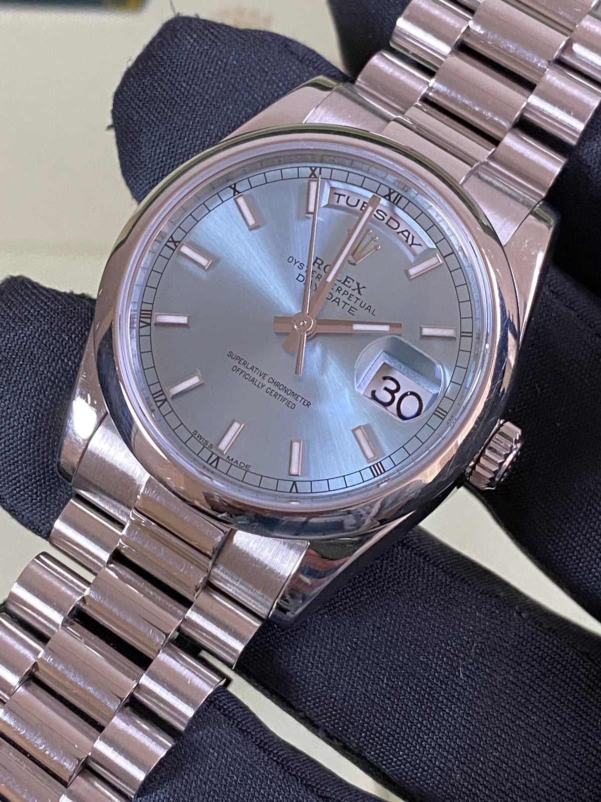 Rolex Platinum Day-Date 36 - 2012 - Domed Bezel - Ice Blue Index Dial - President Bracelet - 118206 *UNPOLISHED*