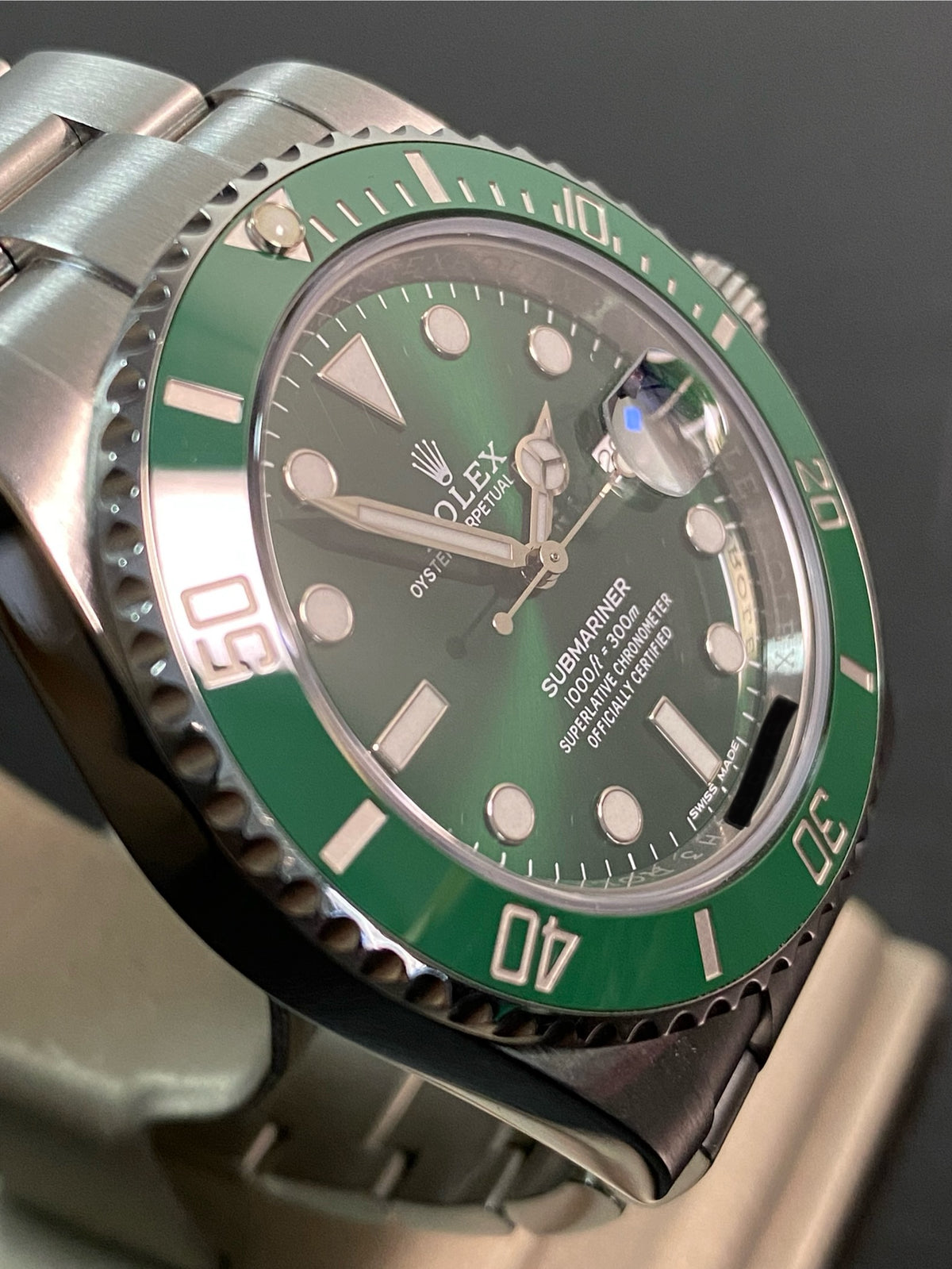 Rolex Steel Submariner Date - 2018 - "Hulk" - 116610LV *FULL SET*