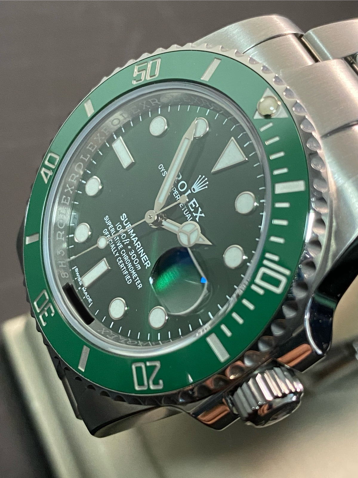 Rolex Steel Submariner Date - 2018 - "Hulk" - 116610LV *FULL SET*