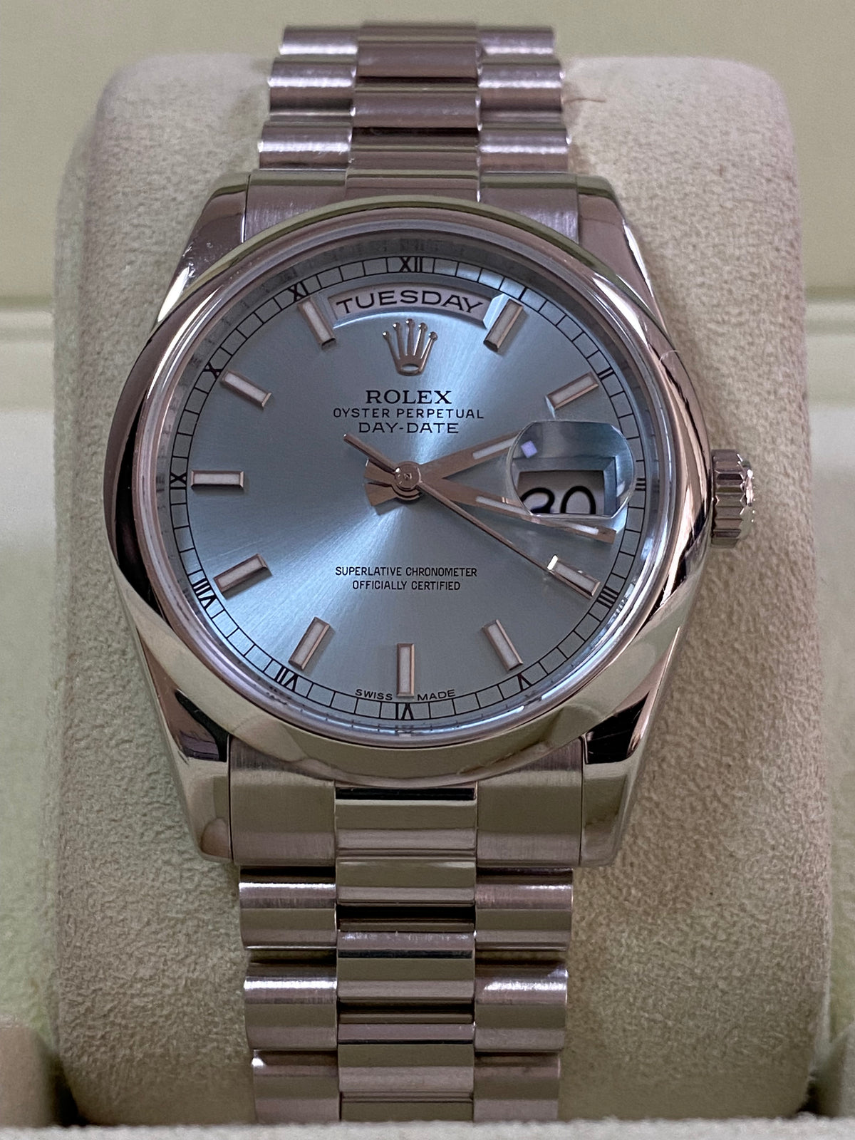 Rolex Platinum Day-Date 36 - 2012 - Domed Bezel - Ice Blue Index Dial - President Bracelet - 118206 *UNPOLISHED*