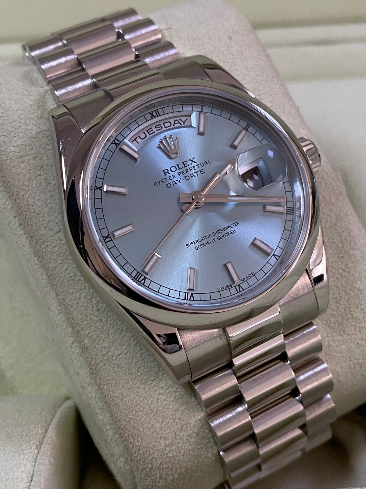 Rolex Platinum Day-Date 36 - 2012 - Domed Bezel - Ice Blue Index Dial - President Bracelet - 118206 *UNPOLISHED*