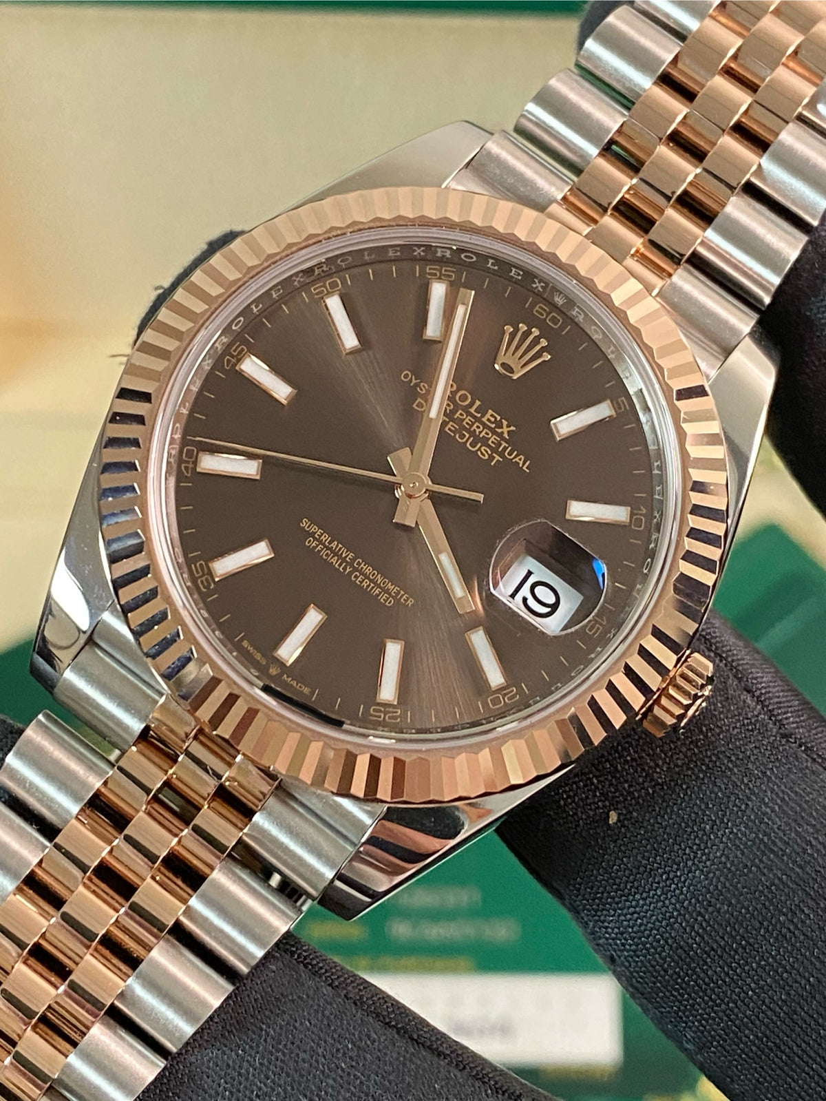 Rolex Steel and Everose Gold Datejust 41 - 2024 - Fluted Bezel - Chocolate Index Dial - Jubilee Bracelet - 126331 *FULL SET*