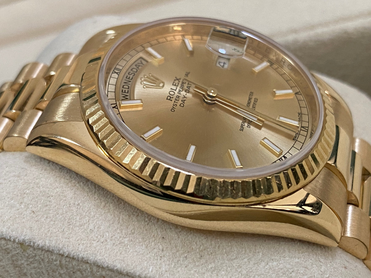 Rolex Yellow Gold Day-Date 36 - 2015 - Fluted Bezel - Champagne Index Dial - President Bracelet - 118238