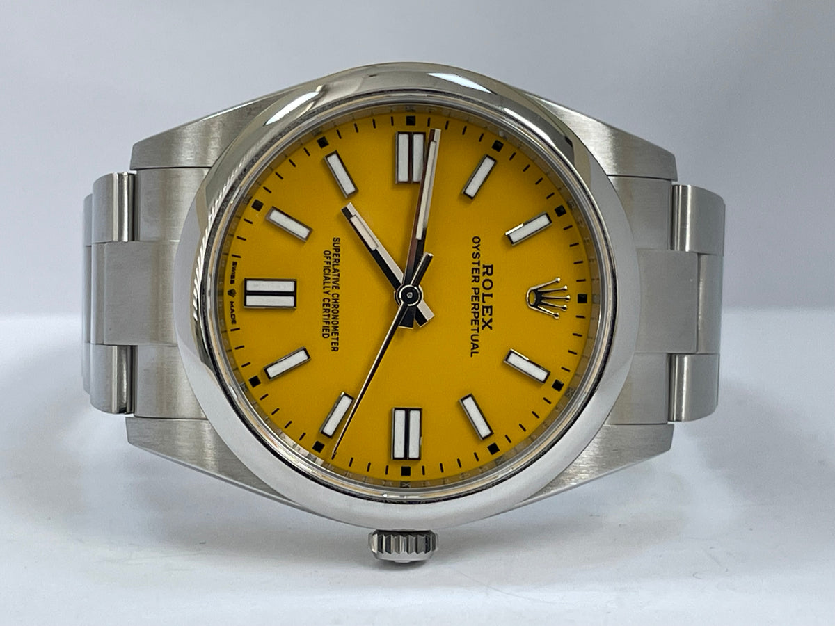 Rolex Oyster Perpetual 41 - 2021 - Domed Bezel - Yellow Dial - Oyster Bracelet - 124300 *DISCONTINUED MODEL*