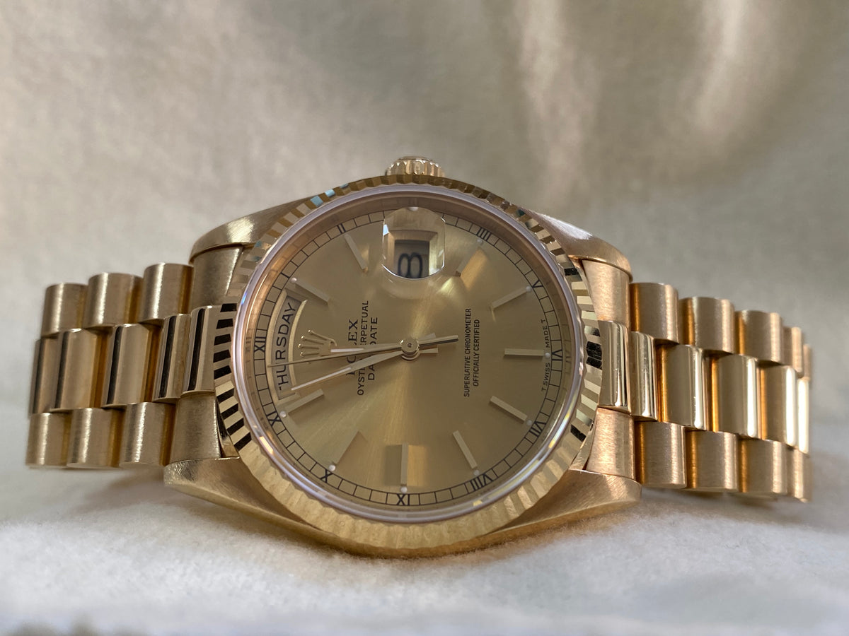 Rolex Yellow Gold Day-Date 36 - E serial - Fluted Bezel - Champagne Index Dial - President Bracelet - 18238 Unpolished