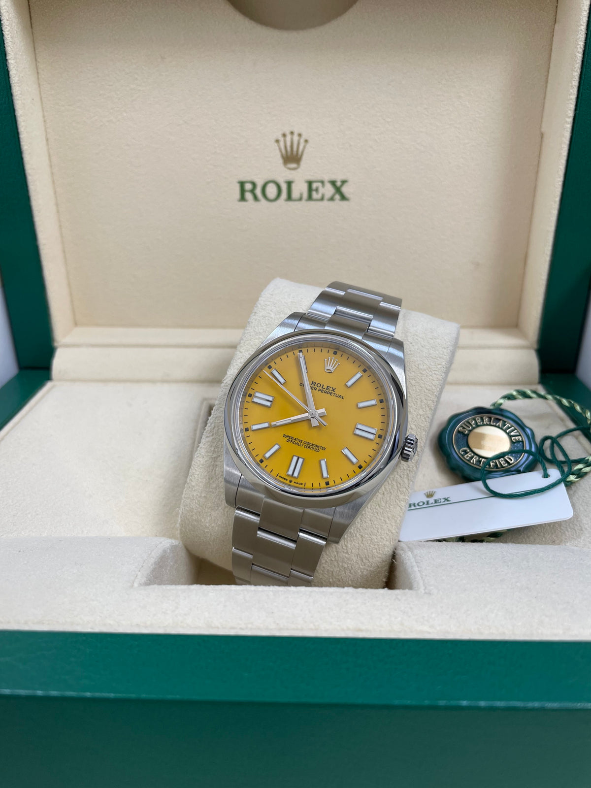 Rolex Oyster Perpetual 41 - 2021 - Domed Bezel - Yellow Dial - Oyster Bracelet - 124300 *DISCONTINUED MODEL*