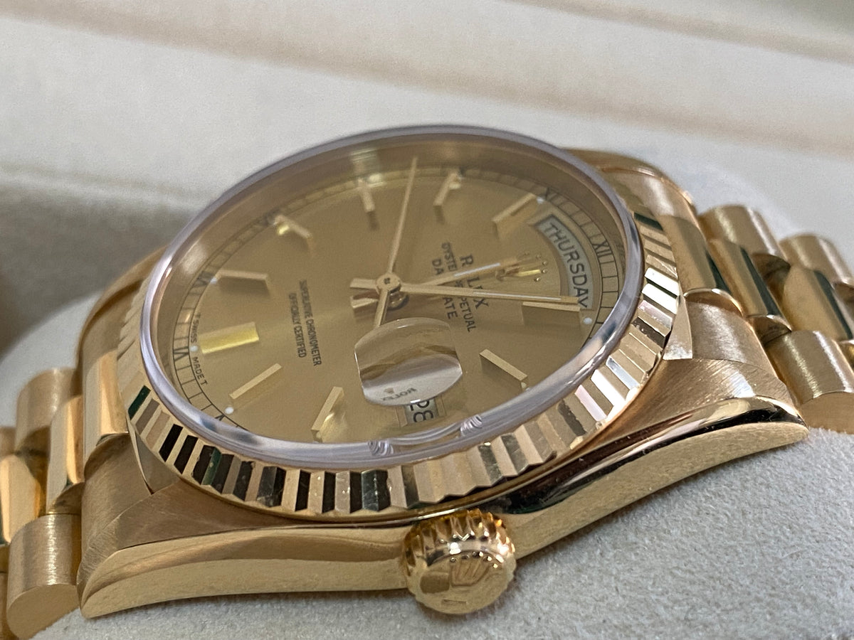 Rolex Yellow Gold Day-Date 36 - E serial - Fluted Bezel - Champagne Index Dial - President Bracelet - 18238 Unpolished