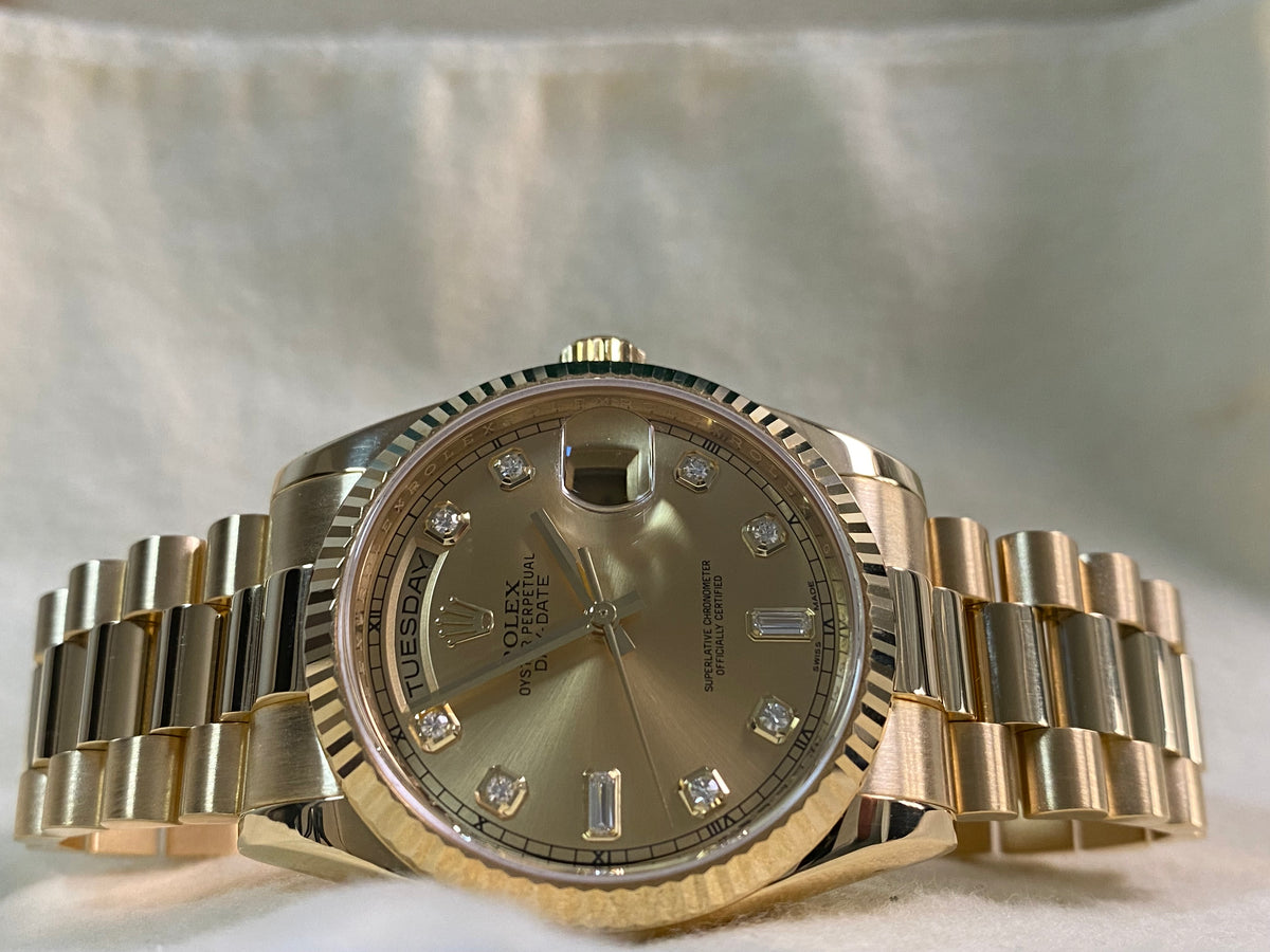 Rolex Yellow Gold Day-Date 36 - 2021 - Fluted Bezel - Factory Diamond Dial - President Bracelet - 118238 *FULL SET*