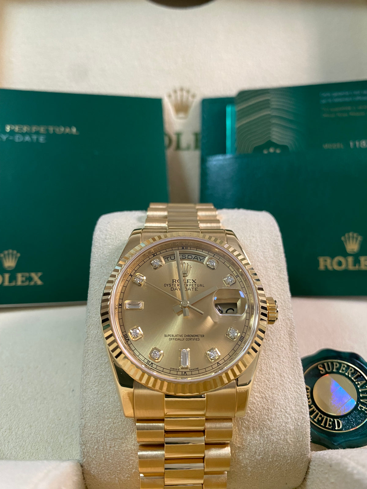 Rolex Yellow Gold Day-Date 36 - 2021 - Fluted Bezel - Factory Diamond Dial - President Bracelet - 118238 *FULL SET*