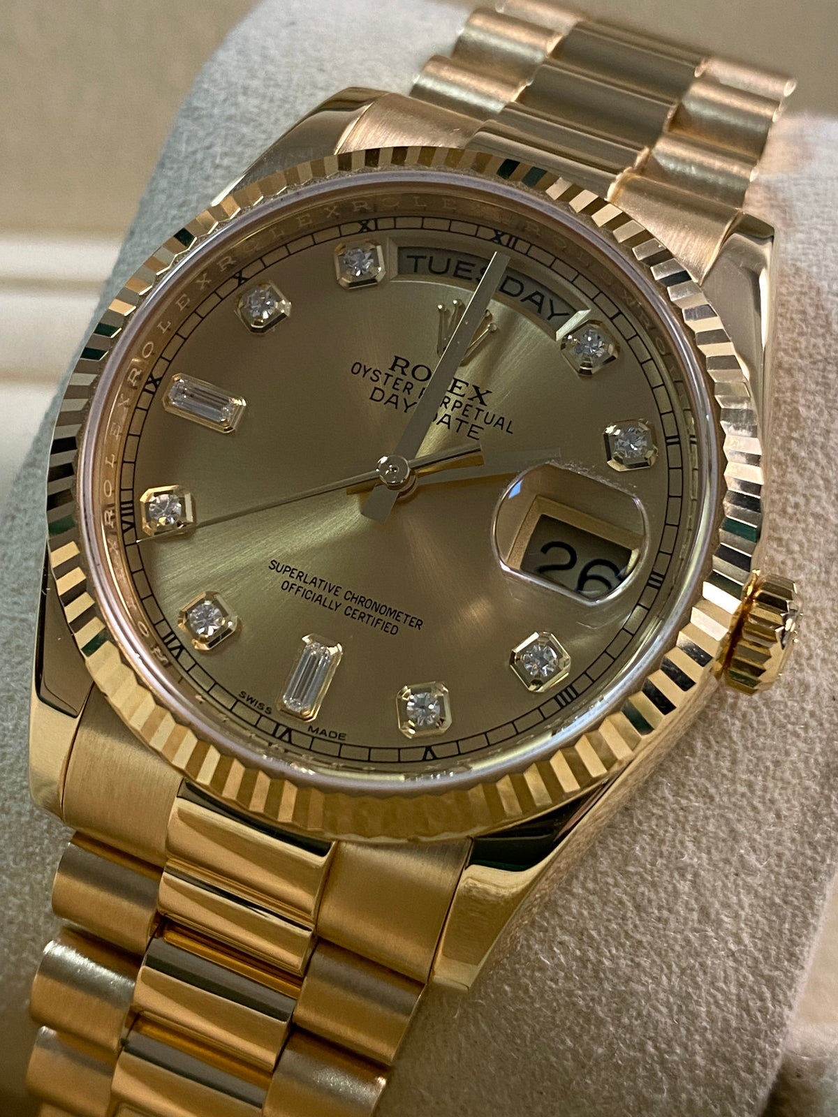 Rolex Yellow Gold Day-Date 36 - 2021 - Fluted Bezel - Factory Diamond Dial - President Bracelet - 118238 *FULL SET*