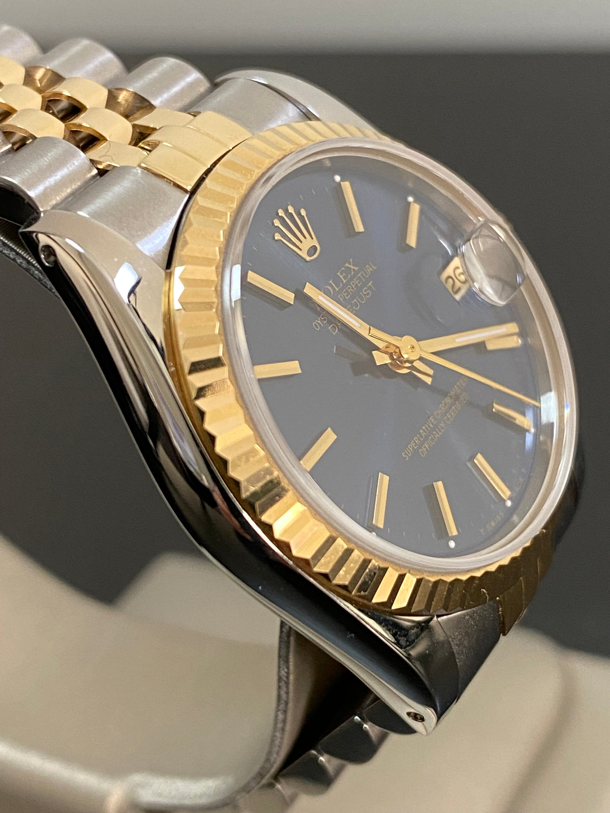 Rolex Steel and Yellow Gold Datejust 31 - R serial - Fluted Bezel - Blue Index Dial - Jubilee Bracelet - 68273