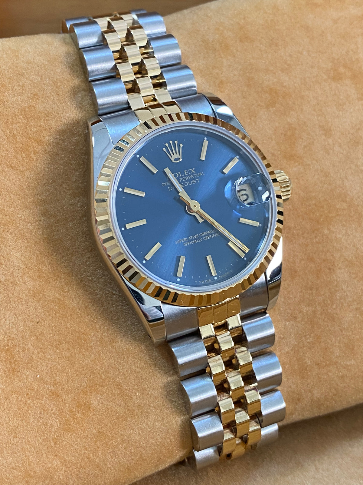 Rolex Steel and Yellow Gold Datejust 31 - R serial - Fluted Bezel - Blue Index Dial - Jubilee Bracelet - 68273