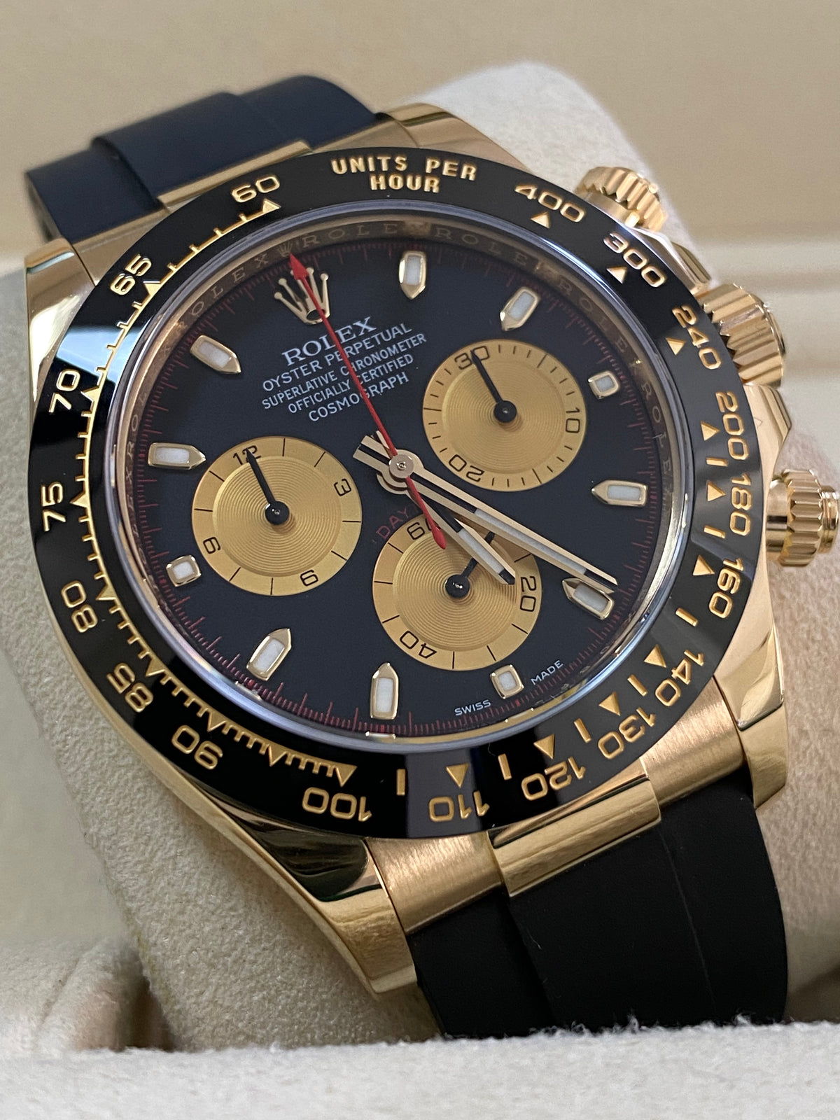 Rolex Yellow Gold Cosmograph Daytona - 2020 - Black Index Dial - Black Oysterflex Strap - 116518LN *COMPLETE SET*