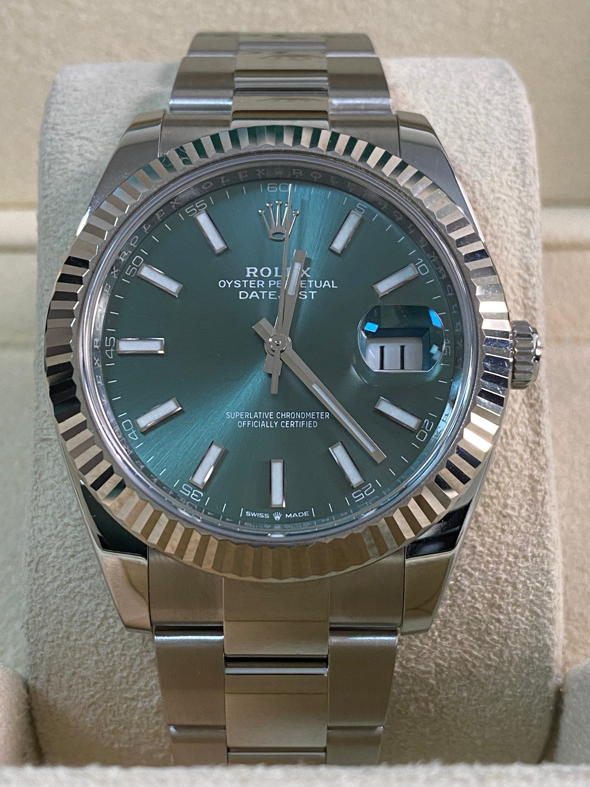 Rolex Steel Datejust 41 - 2023 - Fluted Bezel - Mint Green Dial - Oyster Bracelet - 126334 *FULL SET*