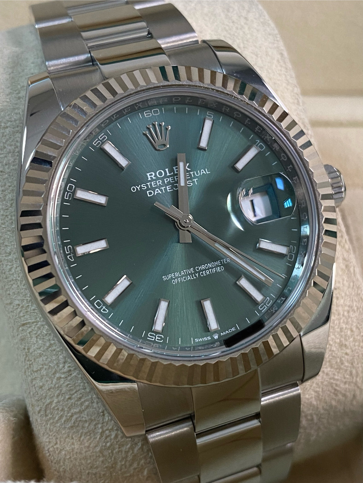 Rolex Steel Datejust 41 - 2023 - Fluted Bezel - Mint Green Dial - Oyster Bracelet - 126334 *FULL SET*