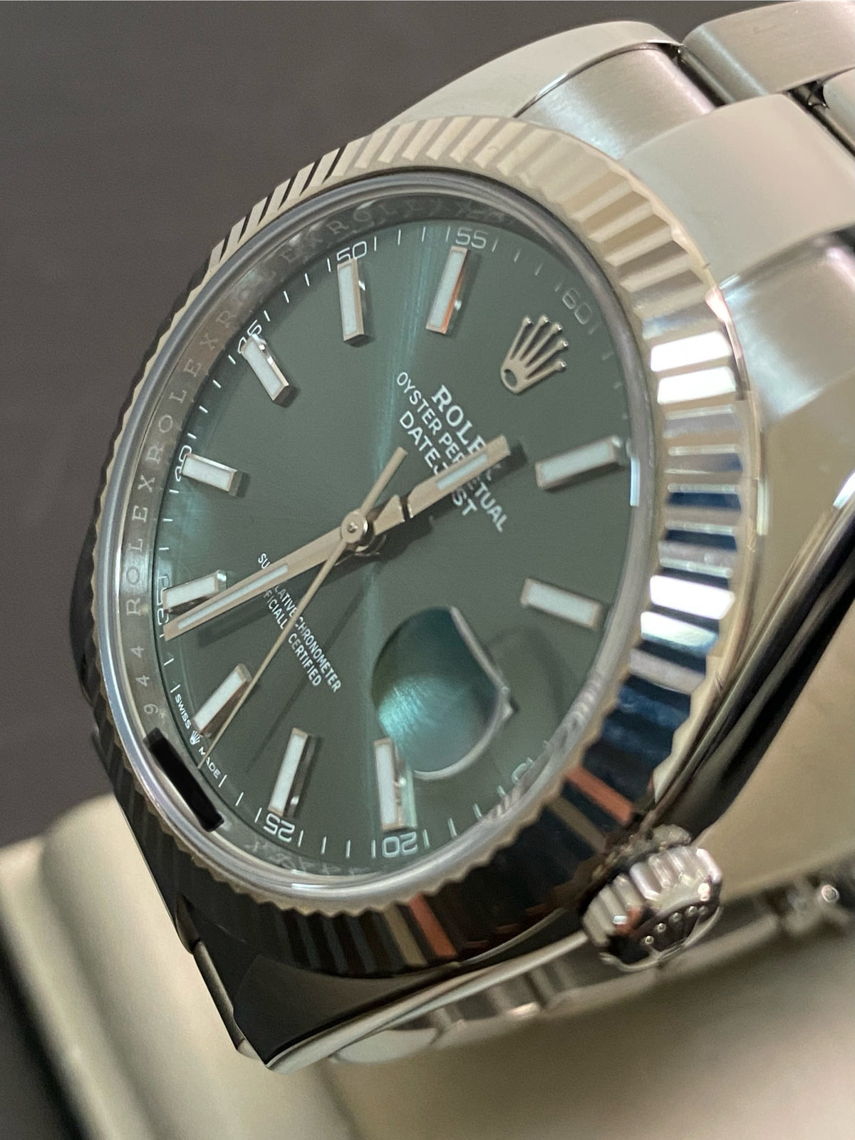 Rolex Steel Datejust 41 - 2023 - Fluted Bezel - Mint Green Dial - Oyster Bracelet - 126334 *FULL SET*