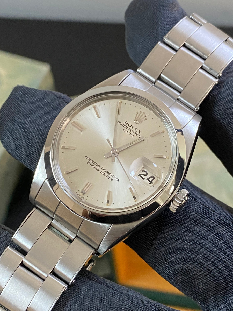 Rolex Steel Oyster Perpetual Date - Domed Bezel - Silver Index Dial - Oyster Bracelet - 1500