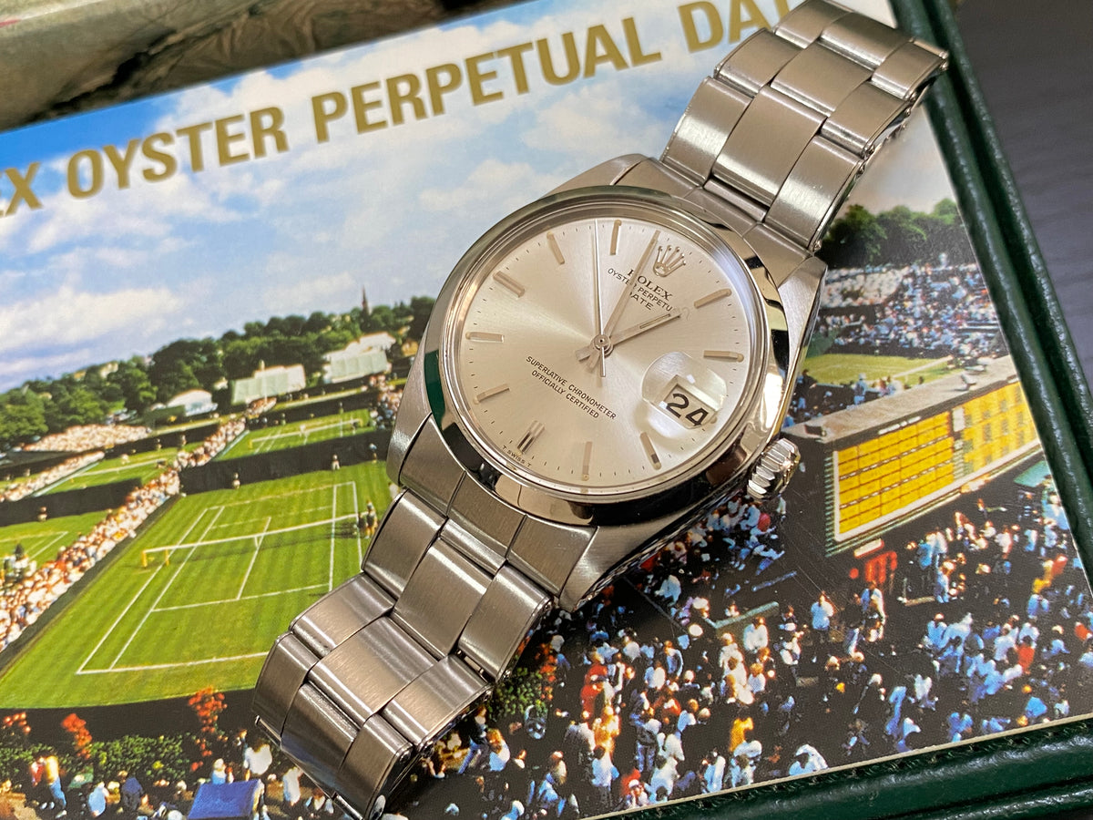 Rolex Steel Oyster Perpetual Date - Domed Bezel - Silver Index Dial - Oyster Bracelet - 1500