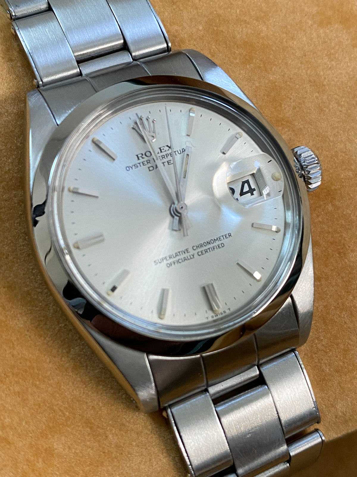 Rolex Steel Oyster Perpetual Date - Domed Bezel - Silver Index Dial - Oyster Bracelet - 1500