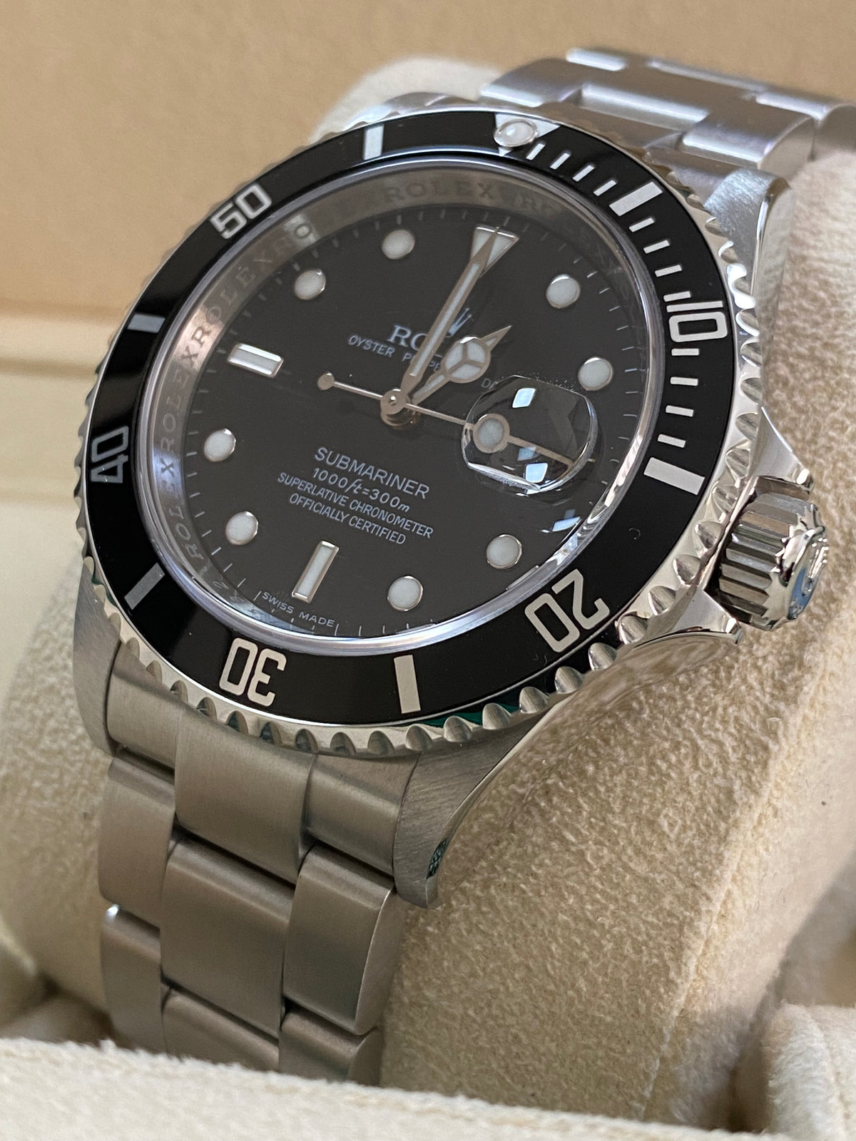 Rolex Steel Submariner Date - V serial - Pre Ceramic Bezel - Black Dial - 16610 *COMPLETE*