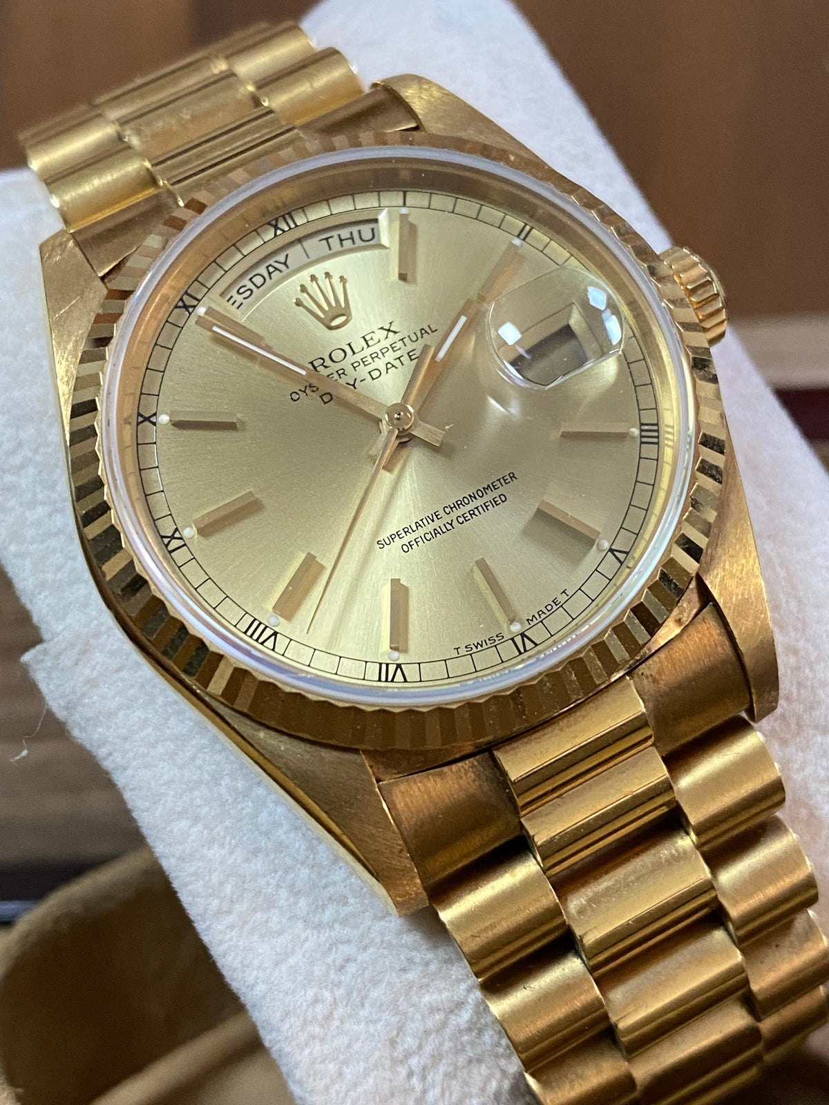 Rolex Yellow Gold Day-Date 36 - E serial - Fluted Bezel - Champagne Index Dial - Double Quickset - President Bracelet - 18238 *UNPOLISHED*