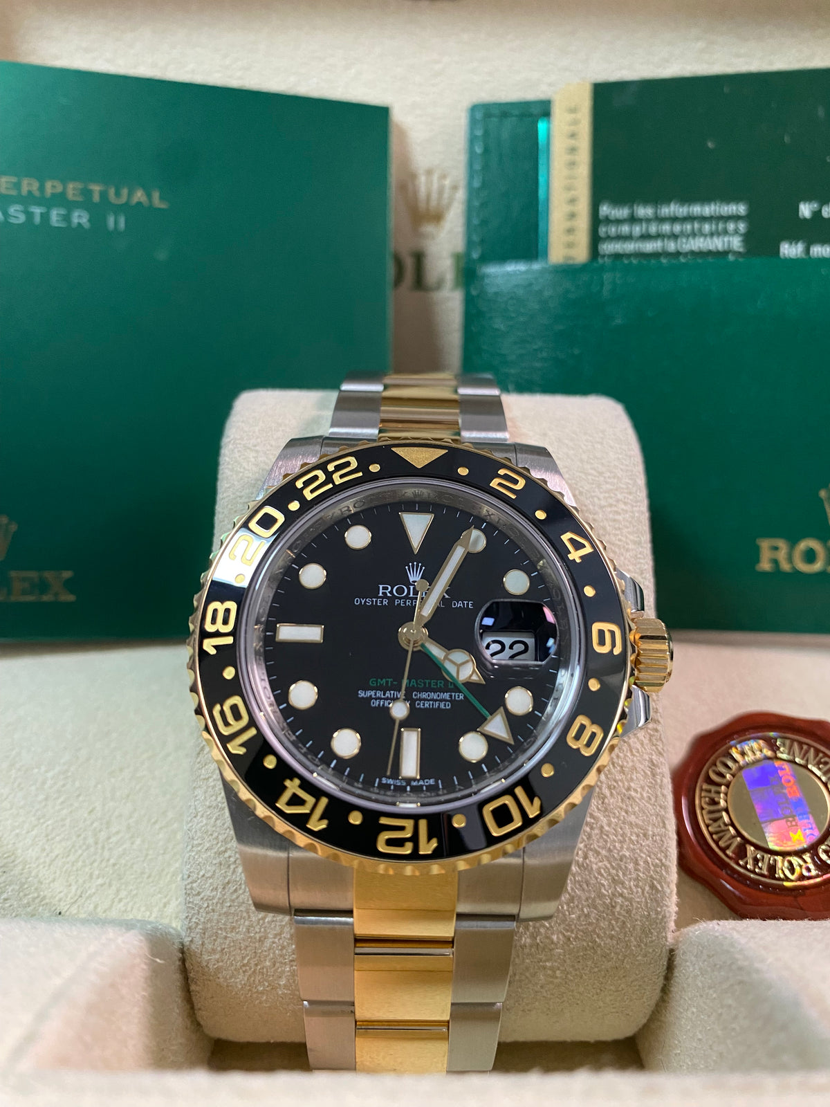 Rolex Steel and Yellow Gold GMT-Master II - V serial - Black Bezel - Black Dial - Oyster Bracelet - 116713LN *FULL SET*