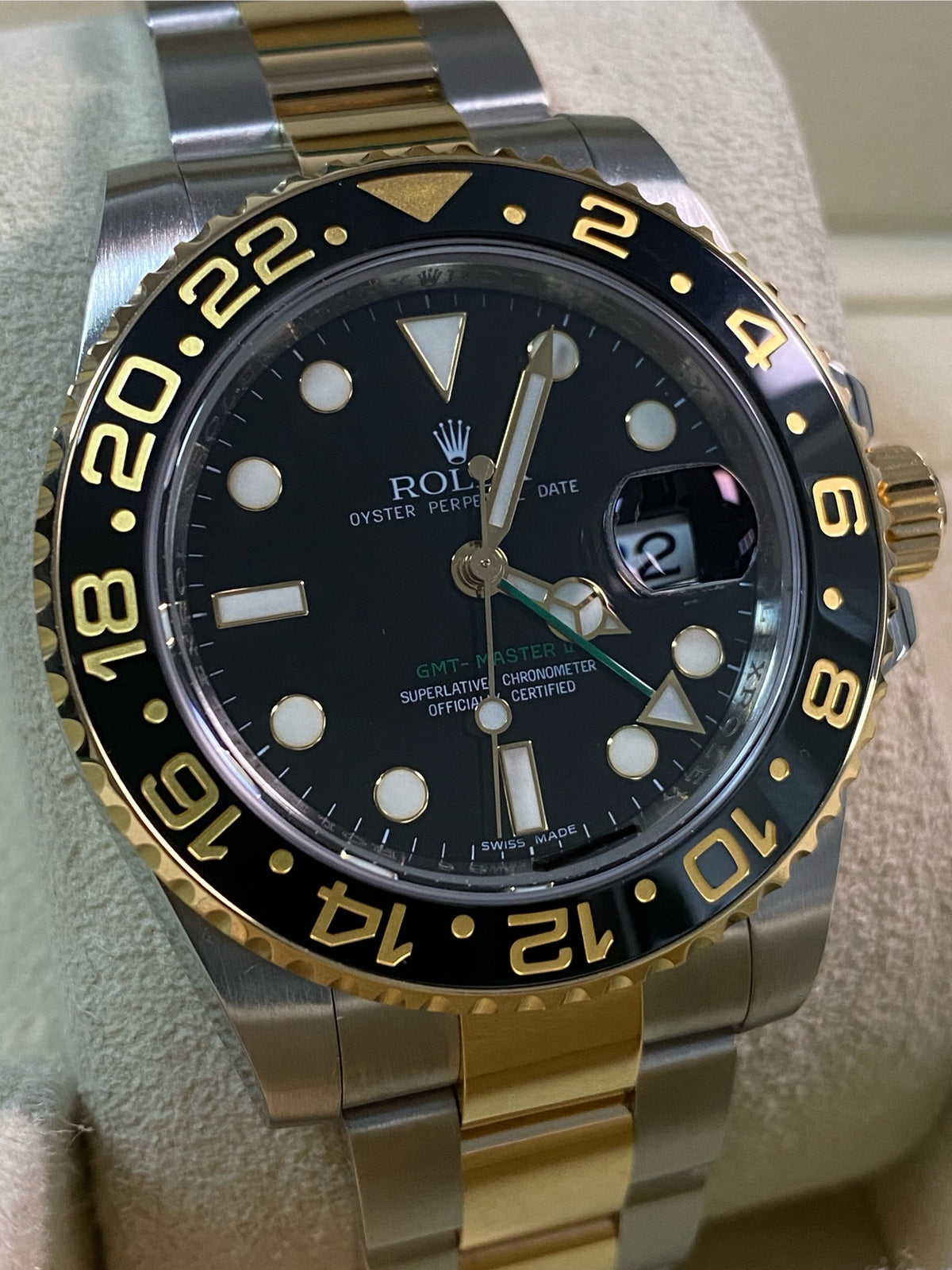 Rolex Steel and Yellow Gold GMT-Master II - V serial - Black Bezel - Black Dial - Oyster Bracelet - 116713LN *FULL SET*