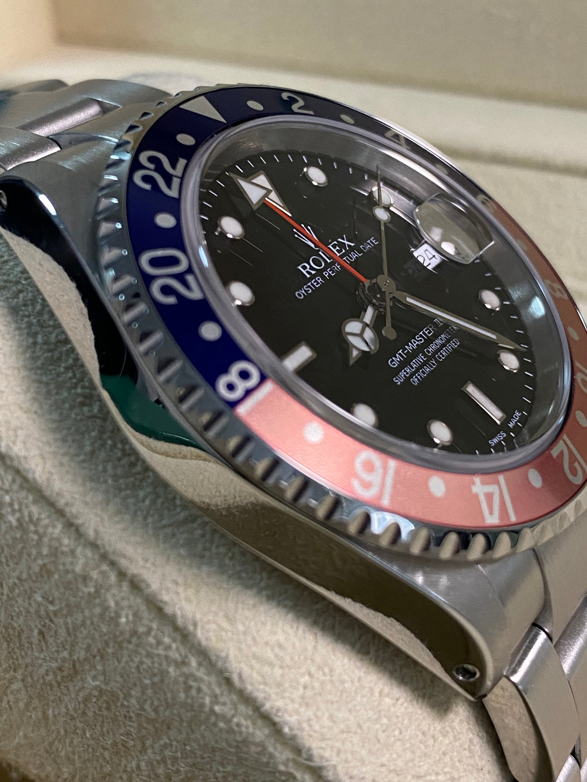 Rolex Steel GMT-Master II -  P serial - "Pepsi" - Oyster Bracelet - 16710 *FULL SET*