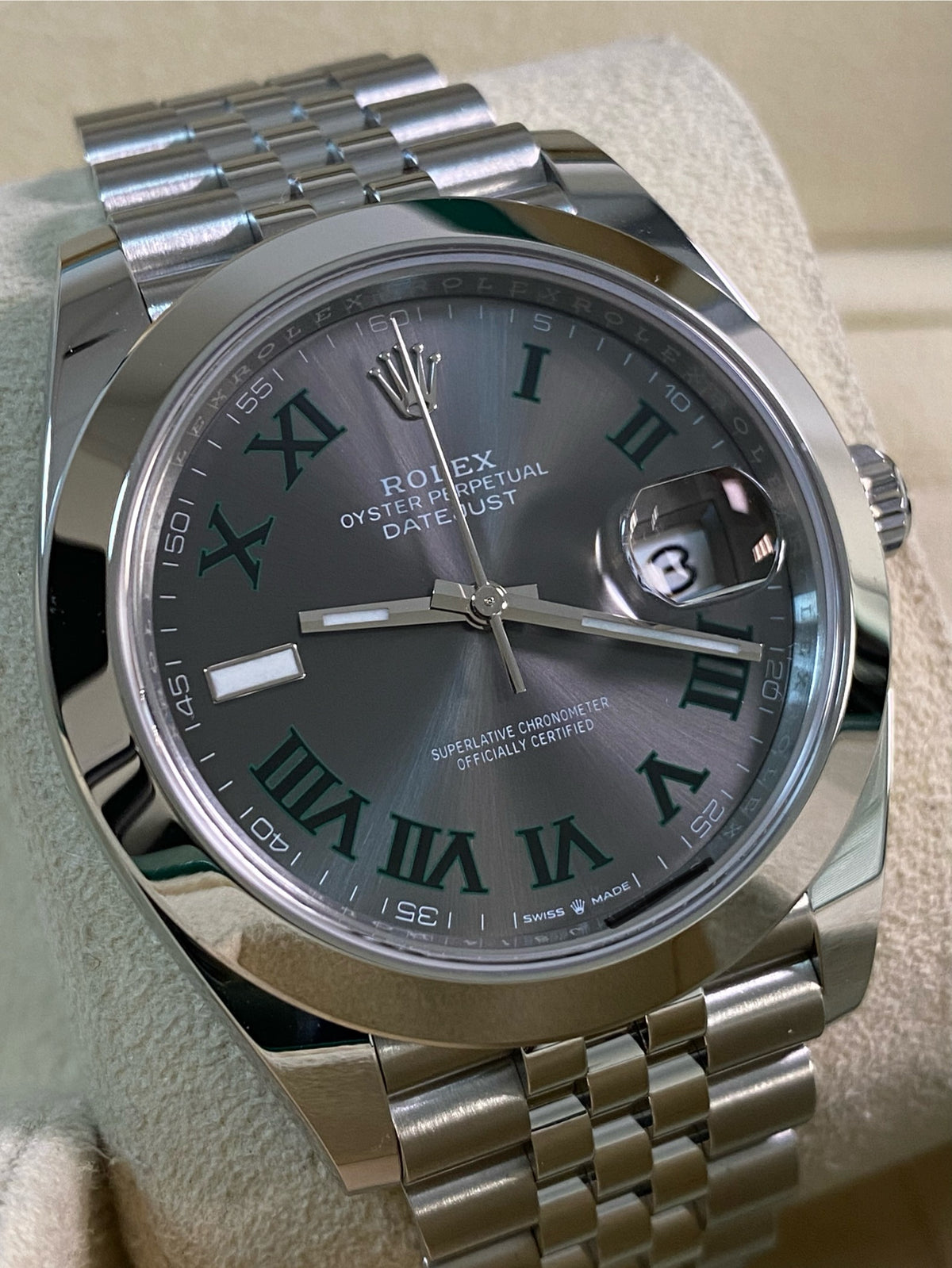 Rolex Steel Datejust 41 - 2024 - Smooth Bezel - "Wimbledon" Dial - Jubilee Bracelet - 126300 *FULL SET*