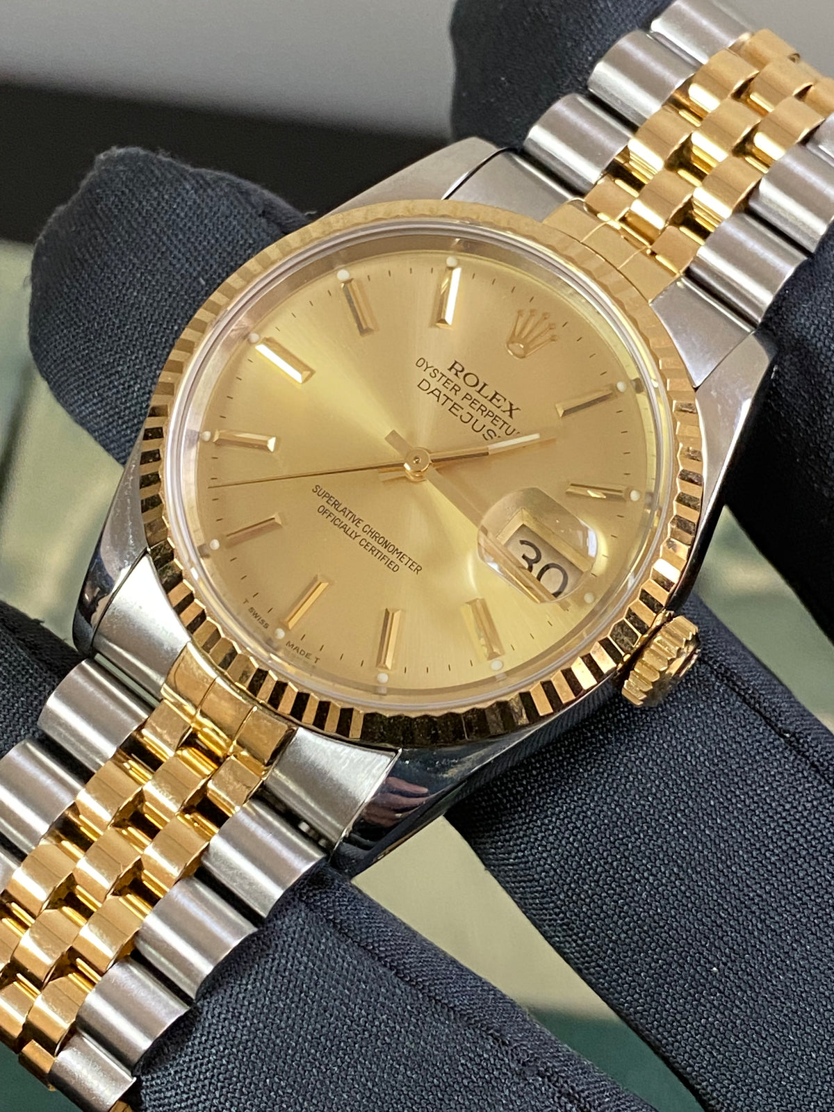 Rolex Steel and Yellow Gold Datejust 36 - X serial - Fluted Bezel - Champagne Index Dial - Jubilee Bracelet - 16233