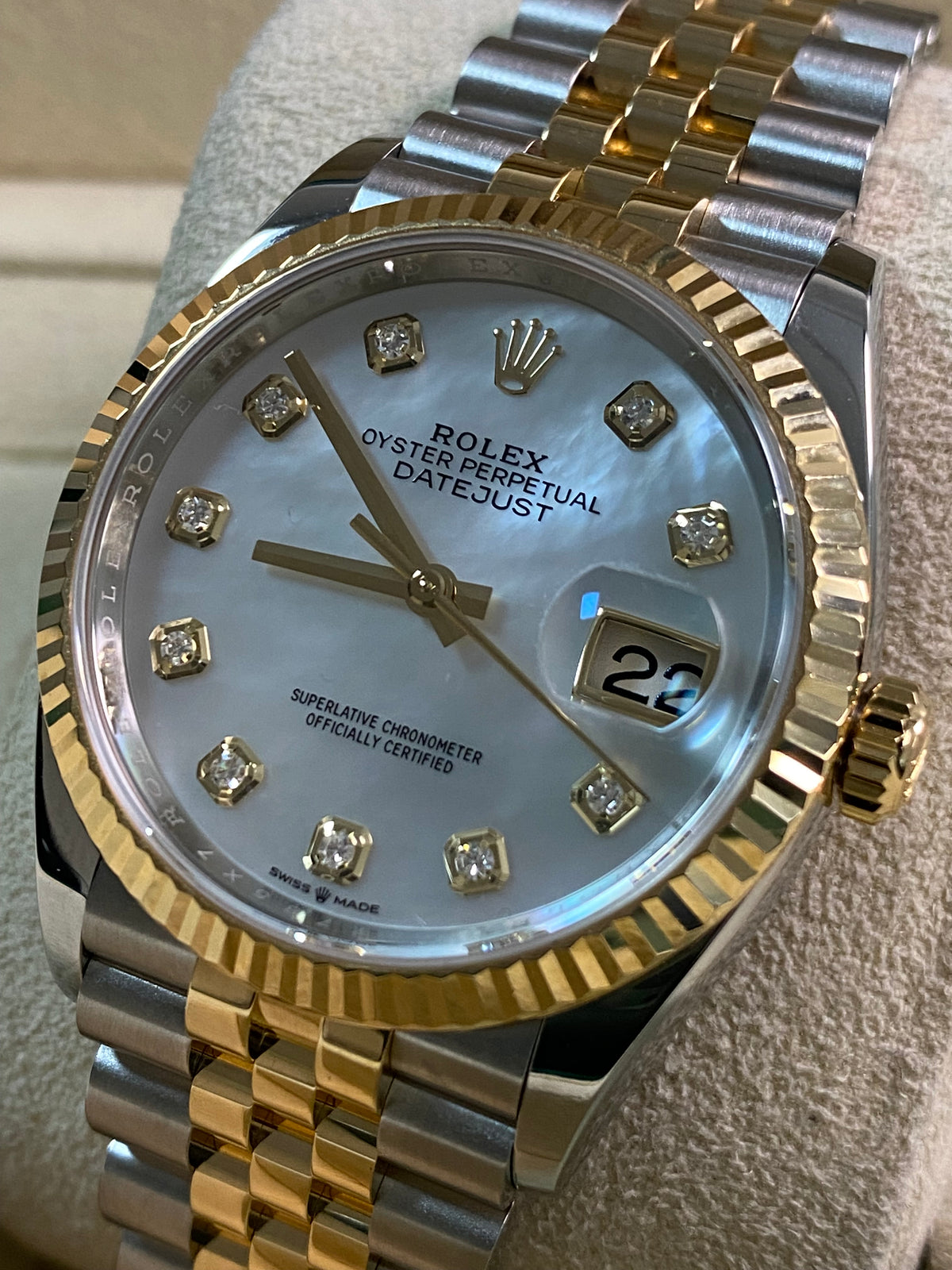 Rolex Yellow Gold Rolesor Datejust 36 - 2022 - Mother-Of-Pearl Diamond Dial - Jubilee Bracelet - 126233 *FULL SET*