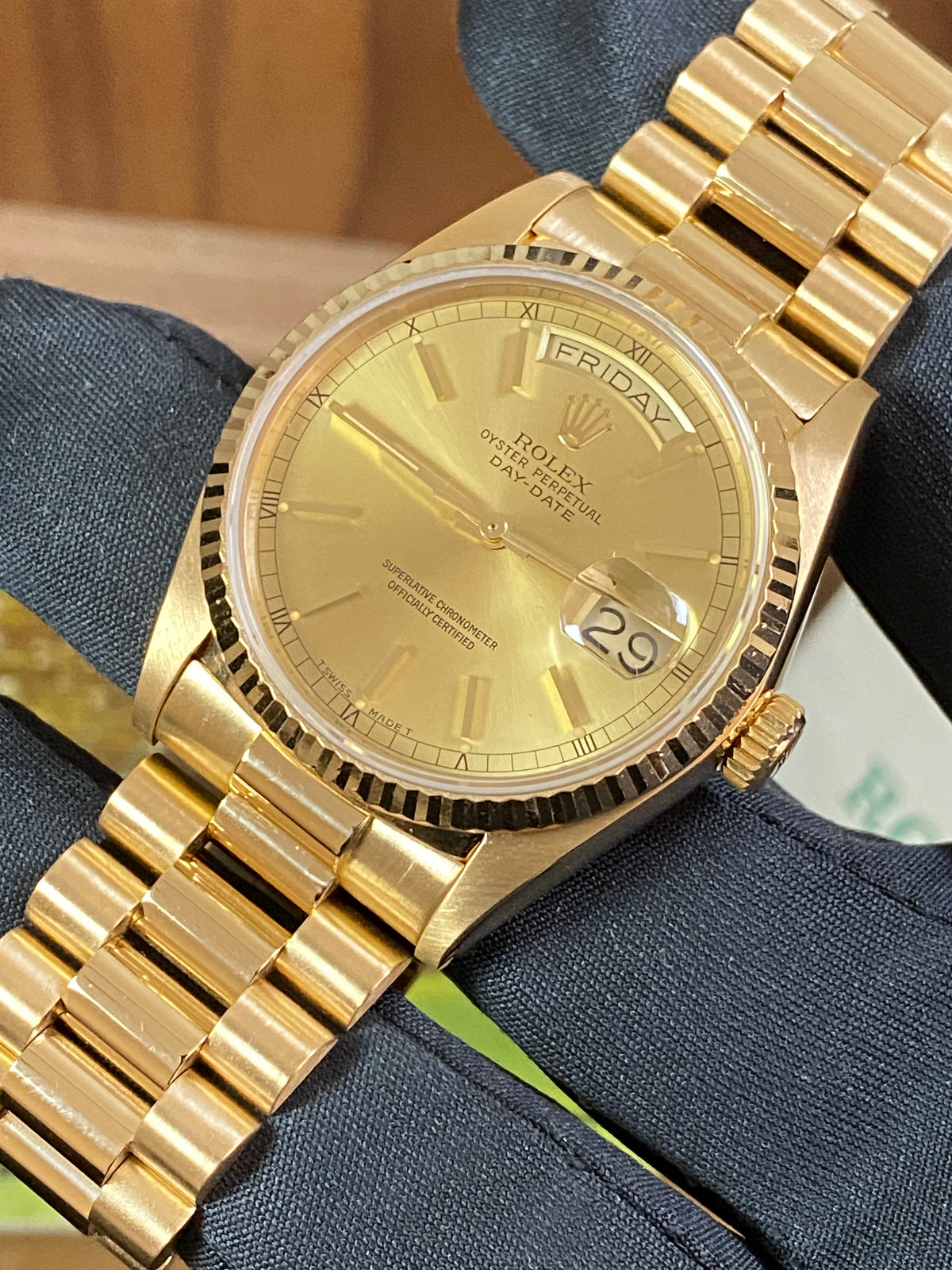 Rolex Yellow Gold Day-Date 36 - 1986 - Fluted Bezel - Champagne Index Dial - President Bracelet - 18038 *COMPLETE SET*