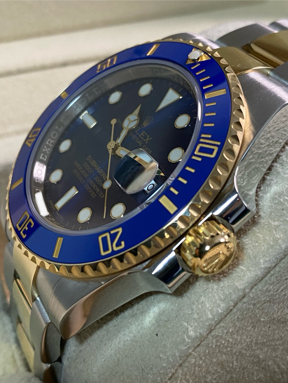 Rolex Steel and Yellow Gold Submariner Date - 2020 - "Bluesy" - 116613LB *FULL SET*