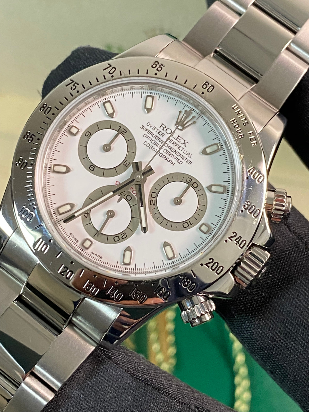 Rolex Steel Cosmograph Daytona - M serial - White Index Dial - Fat Buckle - 116520 *FULL SET*